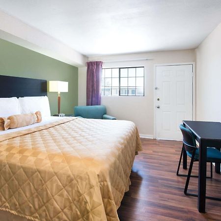 Executive Inn & Kitchenette Suites-Eagle Pass Kültér fotó